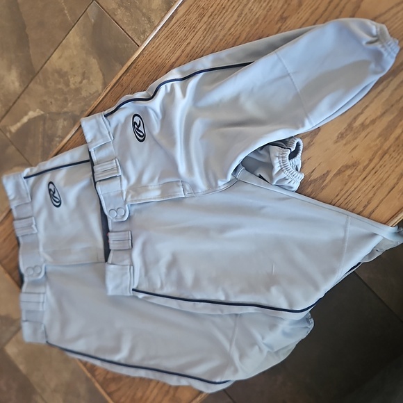 RAWLINGS baseball pants knickers (2 pairs) - gray navy leg stripe youth XL - Picture 2 of 7